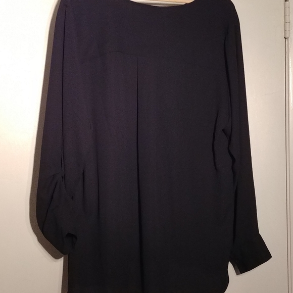 Black blouse - Picture 3 of 3